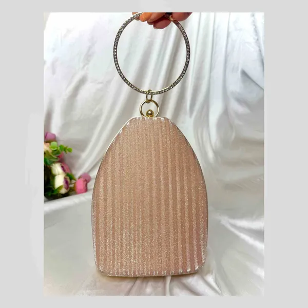 Ring_Strap_Clutch